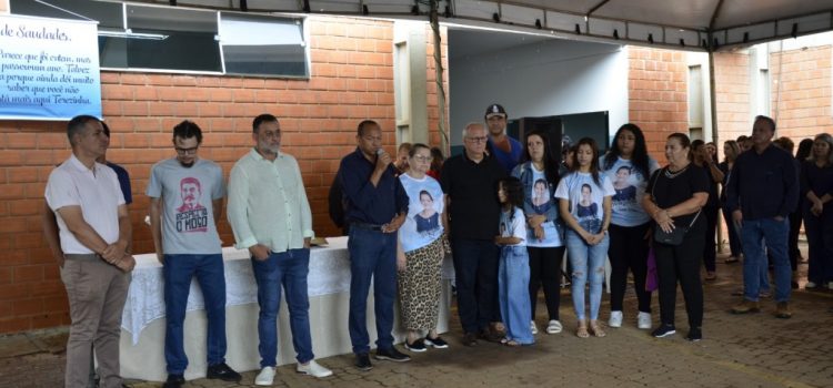 Celebração no Sanear tem homenagens à Terezinha e cobrança por Justiça