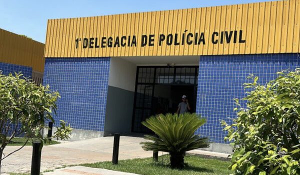 Homem ateia fogo em objetos da ex e ameaça matá-la no trabalho em Rondonópolis