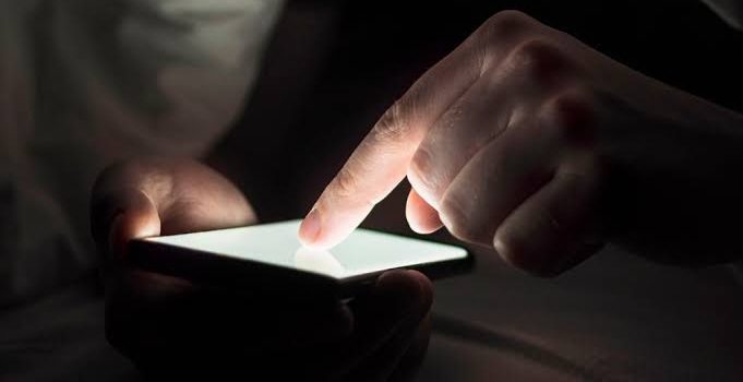 Marido grava vídeos íntimos escondido e tenta extorquir esposa em MT