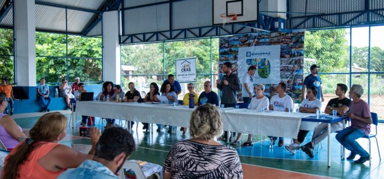 Prefeito visita Distrito do Naboreiro e leva benefícios à comunidade
