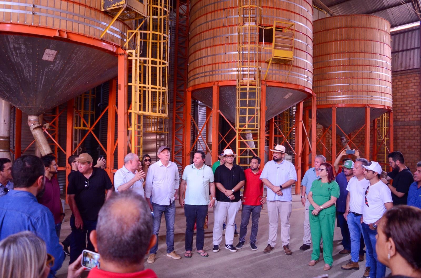 “Temos que nos despir das vaidades”, diz Júnior Mendonça durante encontro das forças progressistas