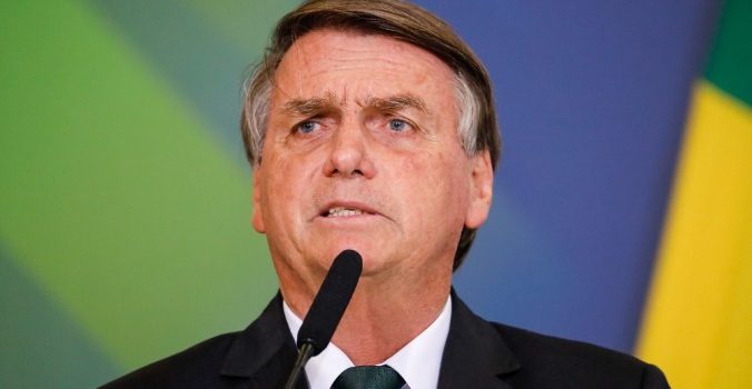 Em entrevista, Bolsonaro nega tentativa de golpe: “não se movimentou um soldado em Brasília”