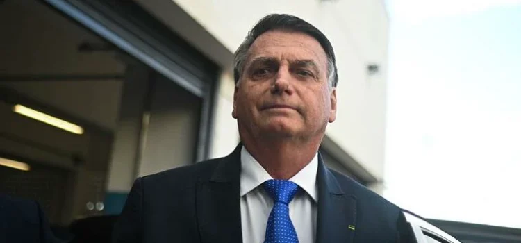 Jair Bolsonaro vai recorrer de medidas impostas por Moraes