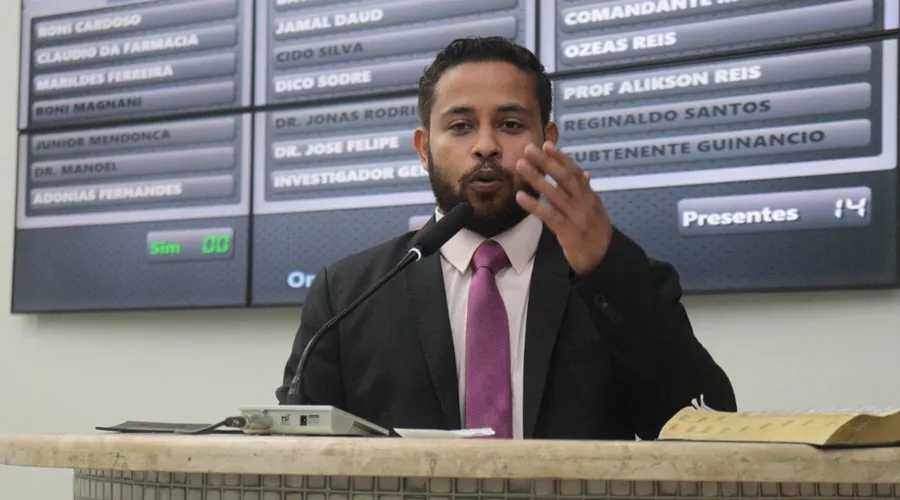 Professor-vereador-Alikson-Reis