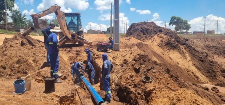Sanear investe R$ 17 milhões e amplia em quase 90km de redes de água e esgoto