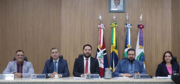 Servidores da Câmara Municipal de Rondonópolis ganham reajuste de 6% nos salários
