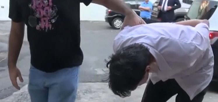 Suspeito de colocar câmera em vestiário de faculdade alega estar apaixonado por funcionária