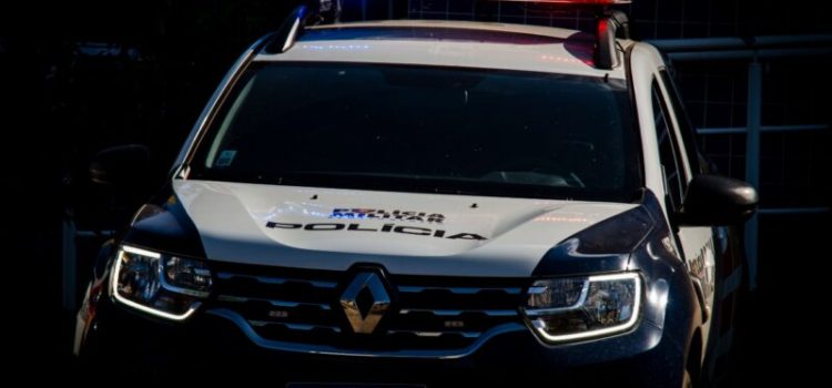 `Tomado´ de cerveja em plena manhã, motorista é flagrado dirigindo Corolla em Rondonópolis