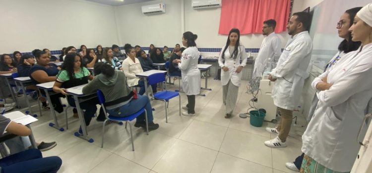 Parceria da Saúde com faculdade local oferece atendimento Odontológico a alunos do cursinho Zumbi dos Palmares