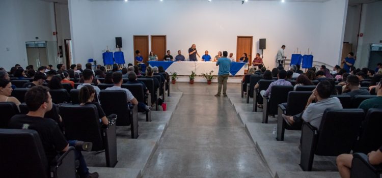 Prefeito entrega oficialmente as instalações do Complexo de Educação Superior Pe. Lothar aos alunos