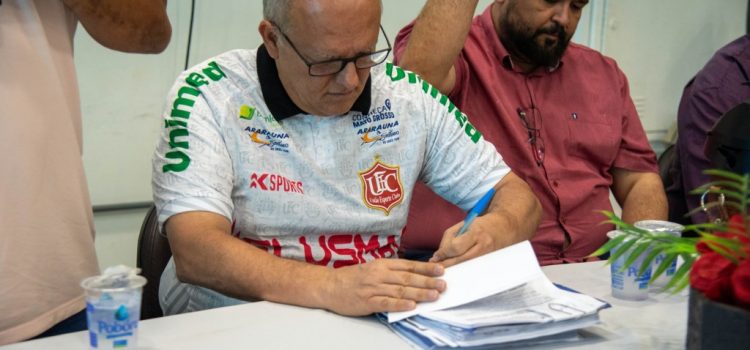 Prefeito faz repasse de R$ 500 mil para Associação Vermelho e Branco