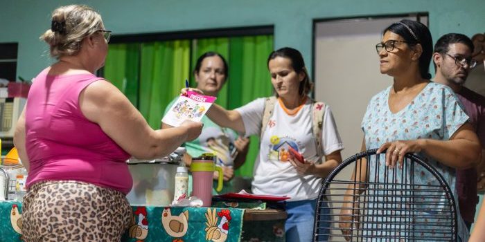 Em ação inovadora, Secretaria de Saúde de Rondonópolis leva vacinação até as casas da população