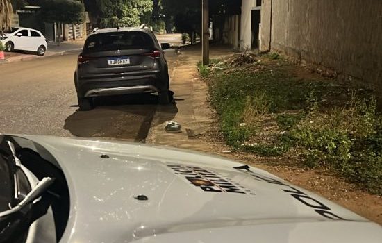 Criminosos invadem casa na “calada da noite”, furtam carro e deixam vítima em pânico em Rondonópolis