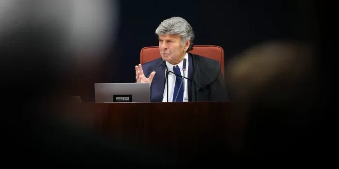Possível ida de Fux para a Segunda Turma do STF acende alerta no governo Lula sobre ações do INSS