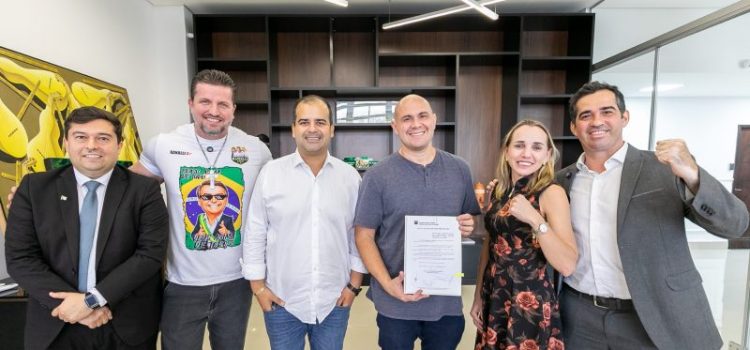 Prefeito Abilio sanciona leis que tratam de educação, saúde e cidadania