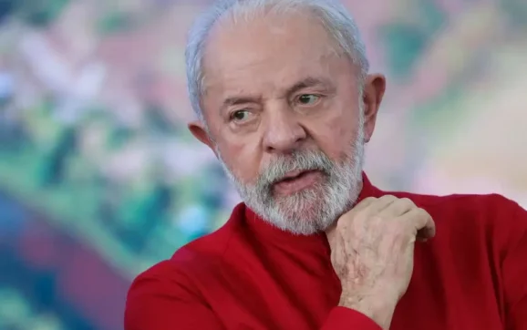 PT discute plano B para 2026 e admite nos bastidores risco de Lula ficar fora da disputa, diz Veja