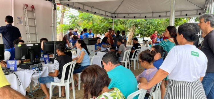 Quita Fácil movimenta praça dos Carreiros com a negociação de débitos municipais