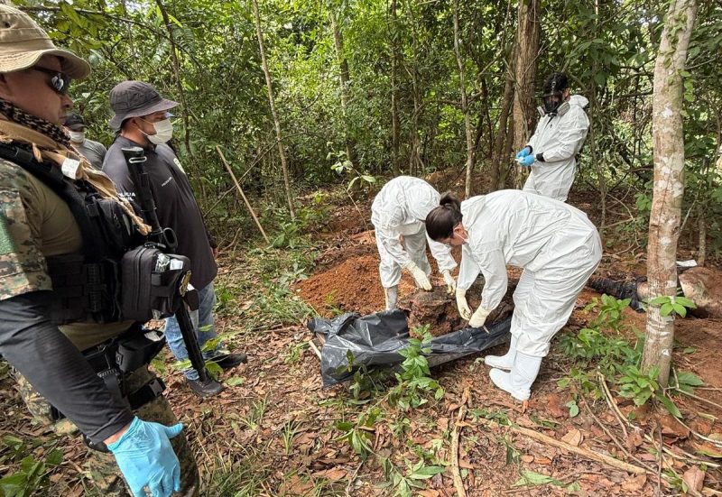Cemitério de facção é localizado e Polícia Civil encontra corpo sem cabeça em MT; veja vídeos