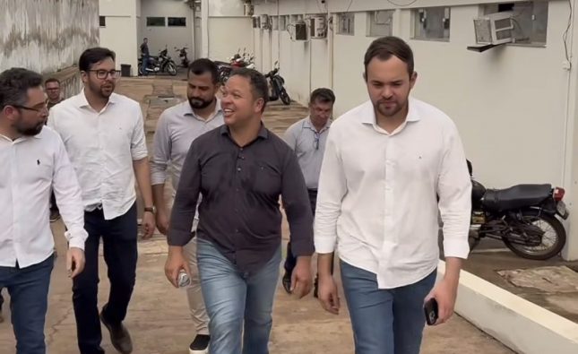 Cláudio Ferreira intensifica fiscalizações e vistoria reforma da UPA de Rondonópolis