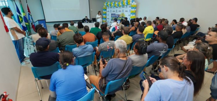 Encontro na Prefeitura reúne ambulantes para orientações e auxílio sobre regulamentação