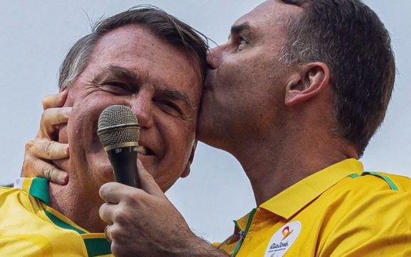 Flávio Bolsonaro assume missão presidencial dada por Jair Bolsonaro e entra no tabuleiro de 2026