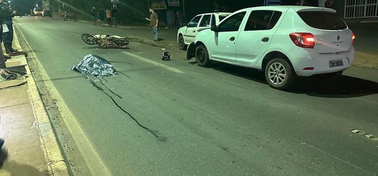 Motociclista morre atropelada por carro e motorista foge em MT; vídeo