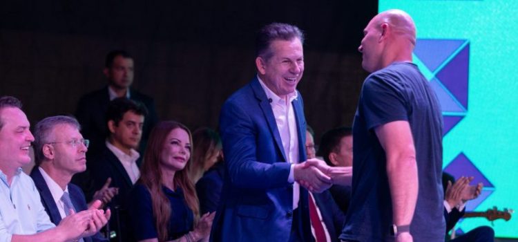 Prefeito Abilio acompanha entrega do Hospital Central ao lado do Governo do Estado