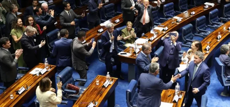 Senado aprova PL da Dosimetria e projeto vai à sanção