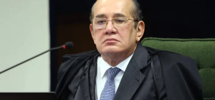 Gilmar nega habeas corpus para prisão domiciliar de Bolsonaro
