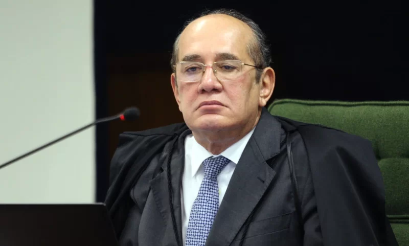 Gilmar nega habeas corpus para prisão domiciliar de Bolsonaro