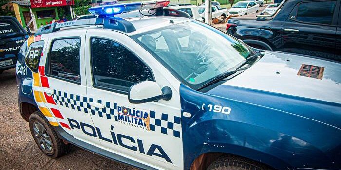 Homem é flagrado pela esposa assistindo filme pornô e ainda a enforca em Rondonópolis