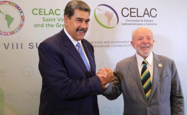 Ministério envia à PF pedido para investigar Flávio Bolsonaro por associar Lula a Nicolás Maduro