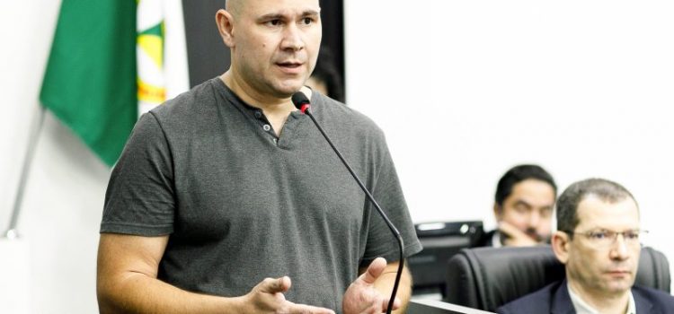 Prefeito Abilio propõe lei que garante benefícios a trabalhadoras gestantes da Prefeitura