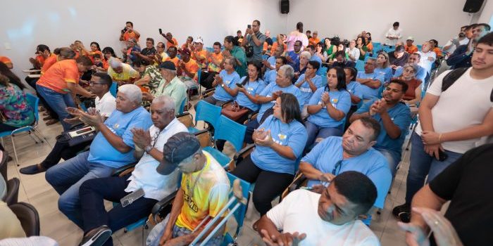 Prefeito interino Altemar Lopes recebe líderes comunitários em café da manhã no Paço Municipal