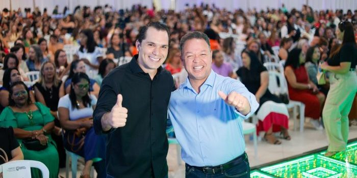VALORIZAÇÃO DA EDUCAÇÃO:Em aula inaugural, prefeito anuncia aumento de salário para professores