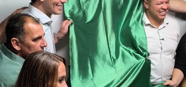 Vereadora Kalynka Meirelles participa da inauguração de escola em período integral no bairro Parque das Rosas