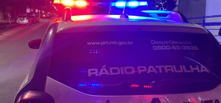 Após noitada de ‘drink’, homem destrói casa do namorado e causa pavor em Rondonópolis