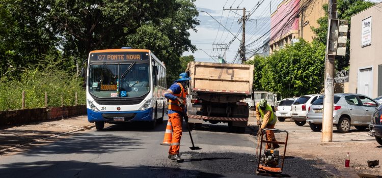 Gestão Abilio acelera trabalhos e quer eliminar 700 buracos por semana em fevereiro