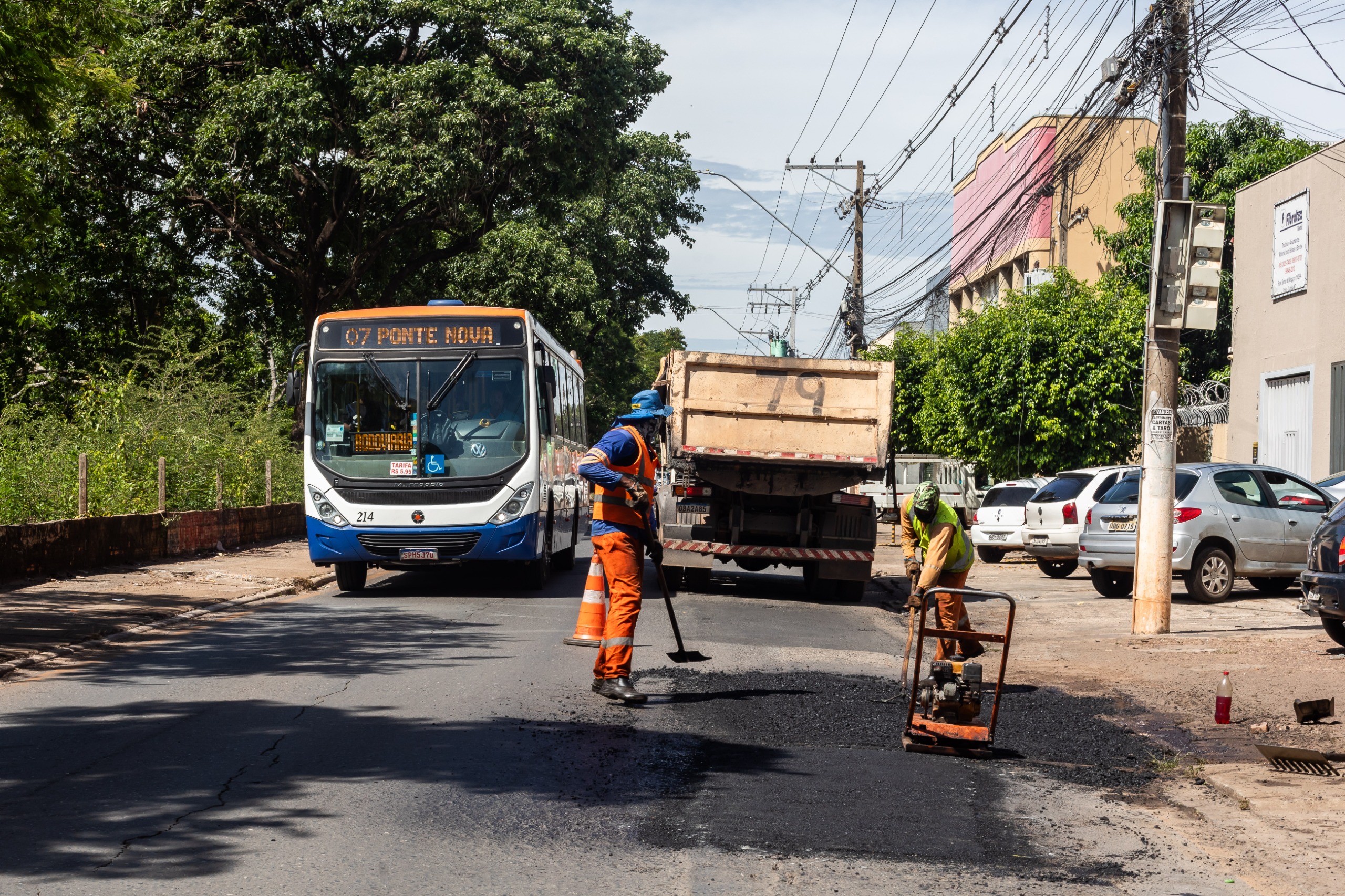 Gestão Abilio acelera trabalhos e quer eliminar 700 buracos por semana em fevereiro