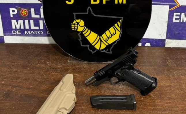 Homem é flagrado com pistola em pizzaria, causa medo e acaba detido em Rondonópolis