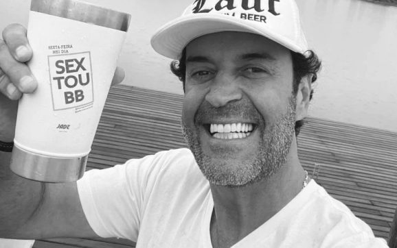 Influenciador Henrique Maderite morre aos 50 anos; corpo apresentava sangramento no ouvido, corte na nunca e marca no pescoço