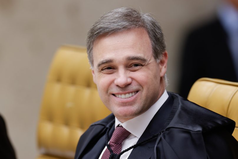 Mendonça manda Alcolumbre entregar dados de Vorcaro à CPI
