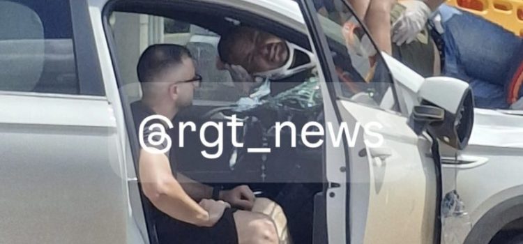 Motociclista fica ferido e para no capô de veículo após acidente em Rondonópolis; vídeo