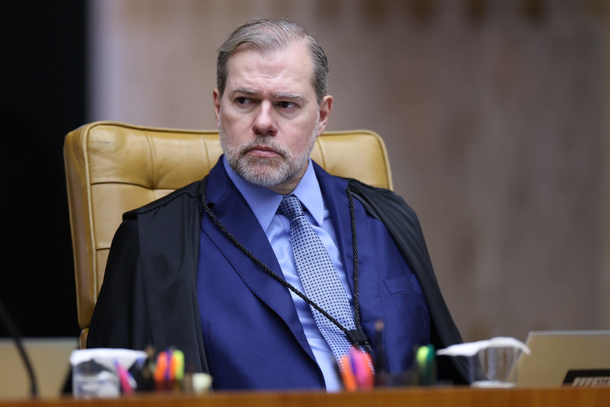 PF apresenta pedido de suspeição contra Toffoli após acessar celular de Vorcaro