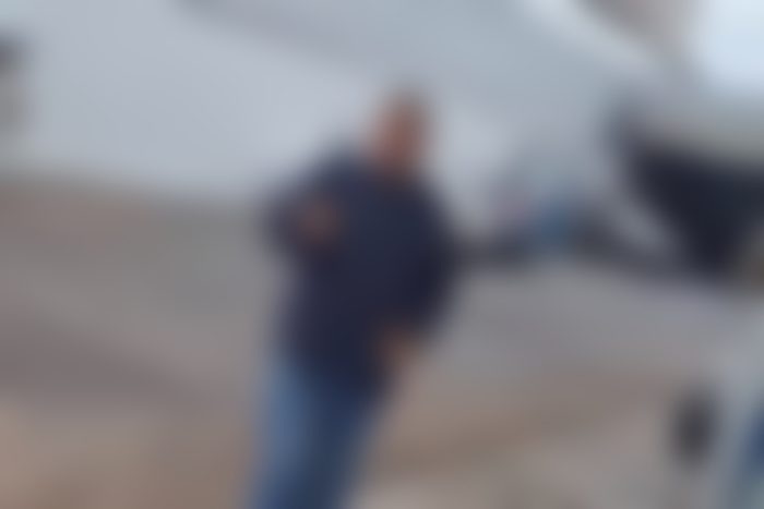 Video mostra homem com machado ‘ameaçando’ outro dentro de posto de combustível em Rondonópolis