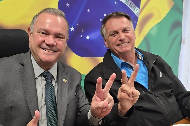 Wellington Fagundes lidera disputa ao Governo do Estado