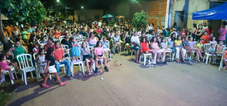 CineShow Cultural reúne mais de 500 pessoas no Residencial Magnólia