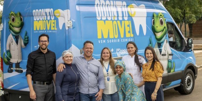 Cláudio Ferreira e primeira-dama anunciam consultório odontológico móvel para ampliar atendimento à população