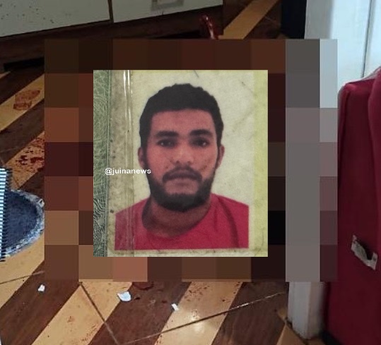 Crime brutal: homem mata padrasto a facadas e foge em MT; vídeo