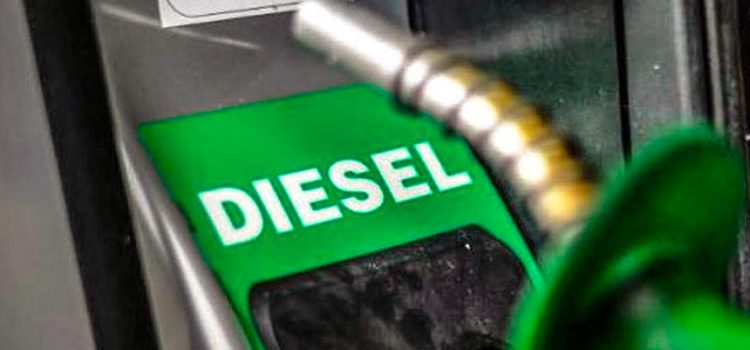Diesel volta a subir e preço já se aproxima de R$ 8 em diversas cidades do país